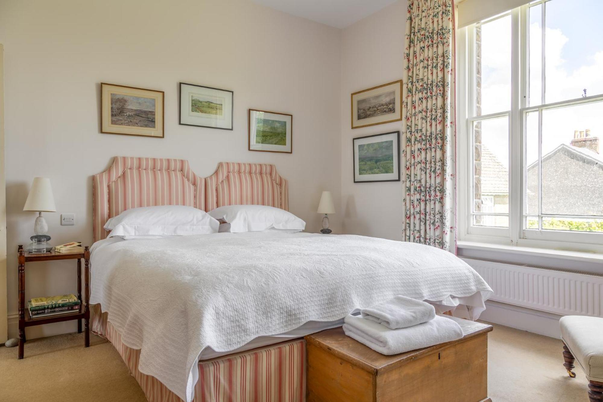 Overtown Manor Bed And Breakfast Суиндон Экстерьер фото